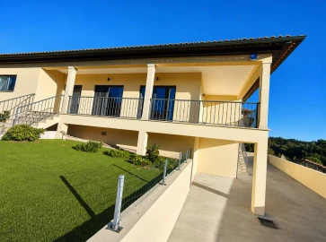 Moradia T3 para Venda em Barreiros e Cepões