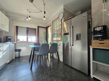 Apartamento T2 para Venda em Gondomar (São Cosme), Valbom e Jovim