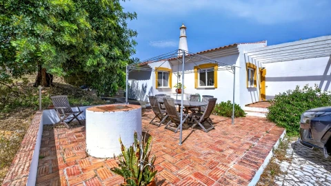 Moradia T4 para Venda em Loule (São Sebastião)