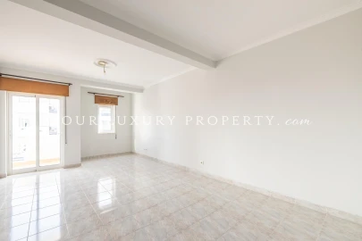 Apartamento T2 para Venda em Loule (São Clemente)