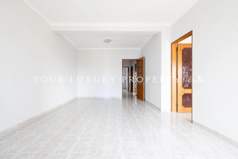 Apartamento T2 para Venda em Loule (São Clemente) Foto 3