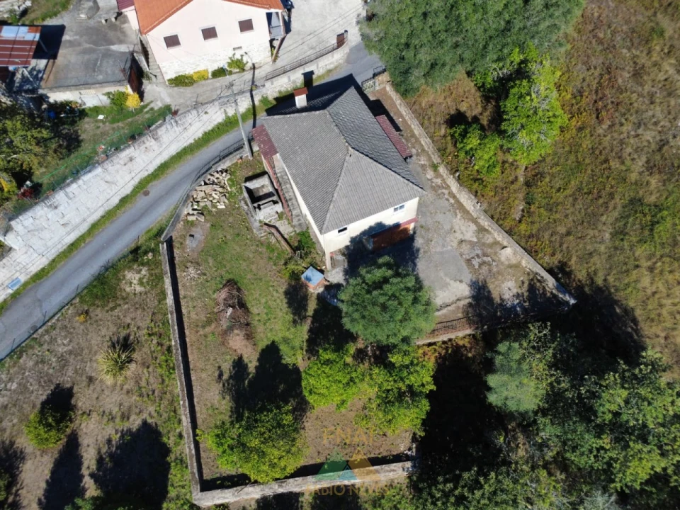 Moradia T3 para Venda em Vilela, São Cosme e São Damião e Sá Foto 24