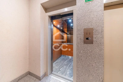 Apartamento T2 para Venda em Cedofeita, Santo Ildefonso, Sé, Miragaia, São Nicolau e Vitória