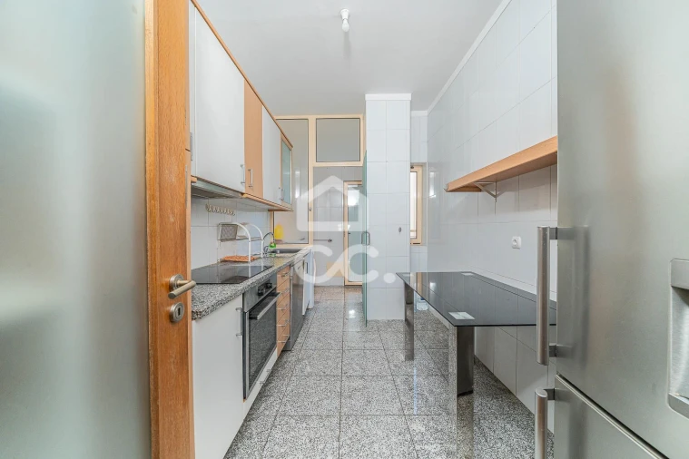 Apartamento T2 para Venda em Cedofeita, Santo Ildefonso, Sé, Miragaia, São Nicolau e Vitória Foto 8
