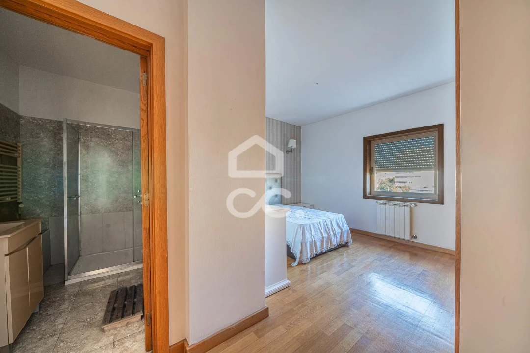 Apartamento T2 para Venda em Cedofeita, Santo Ildefonso, Sé, Miragaia, São Nicolau e Vitória Foto 13