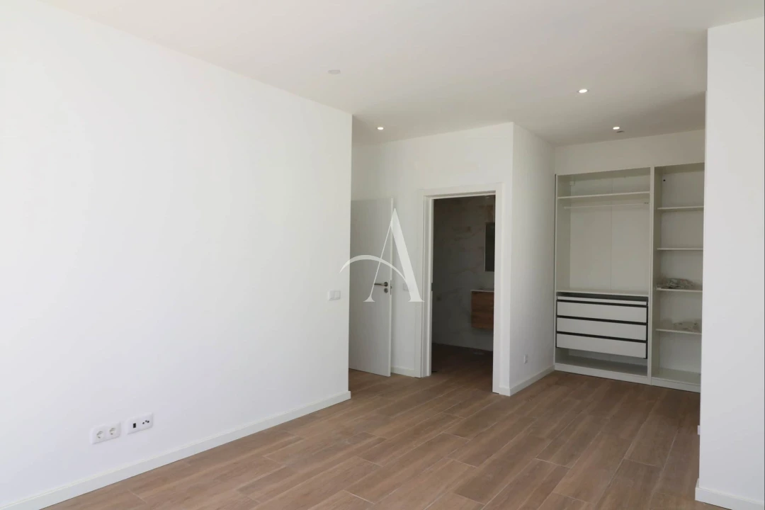 Apartamento T3 para Venda em São Brás de Alportel Foto 8