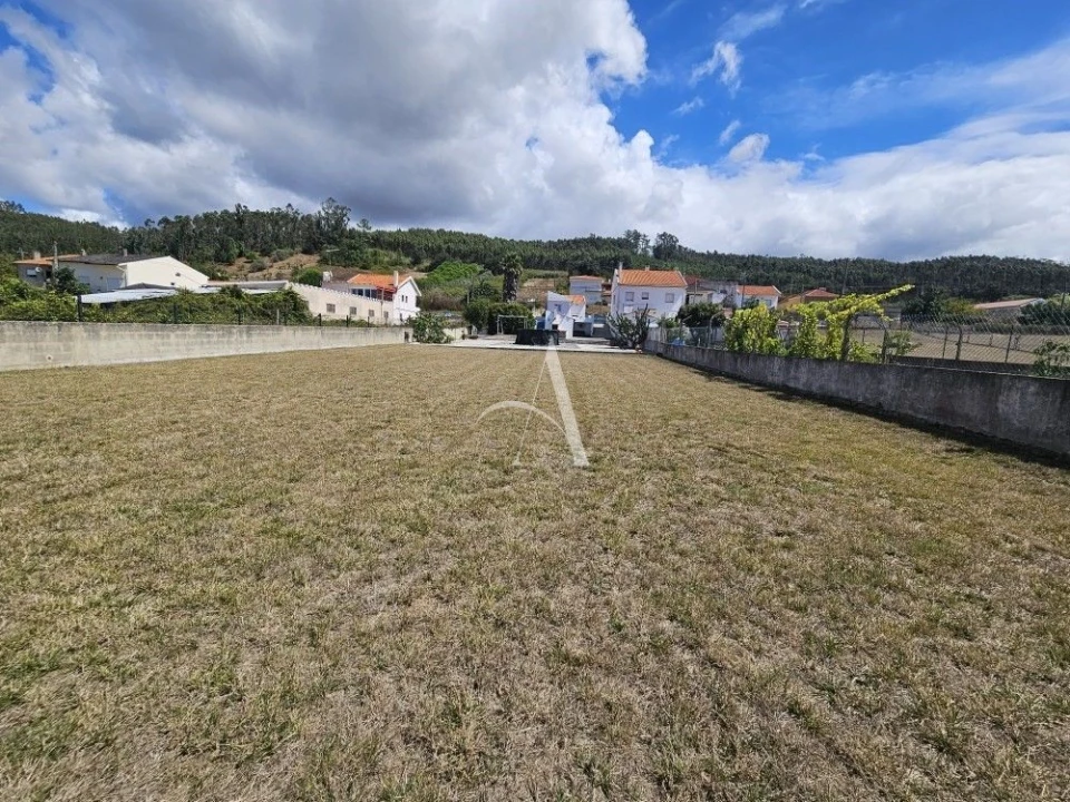 Moradia T2 para Venda em Alcobaça e Vestiaria Foto 3