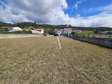 Moradia T2 para Venda em Alcobaça e Vestiaria