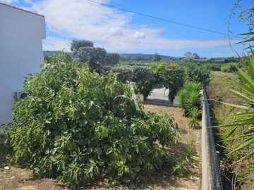 Moradia T2 para Venda em Alcobaça e Vestiaria