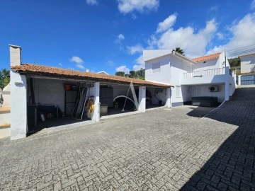 Moradia T2 para Venda em Alcobaça e Vestiaria