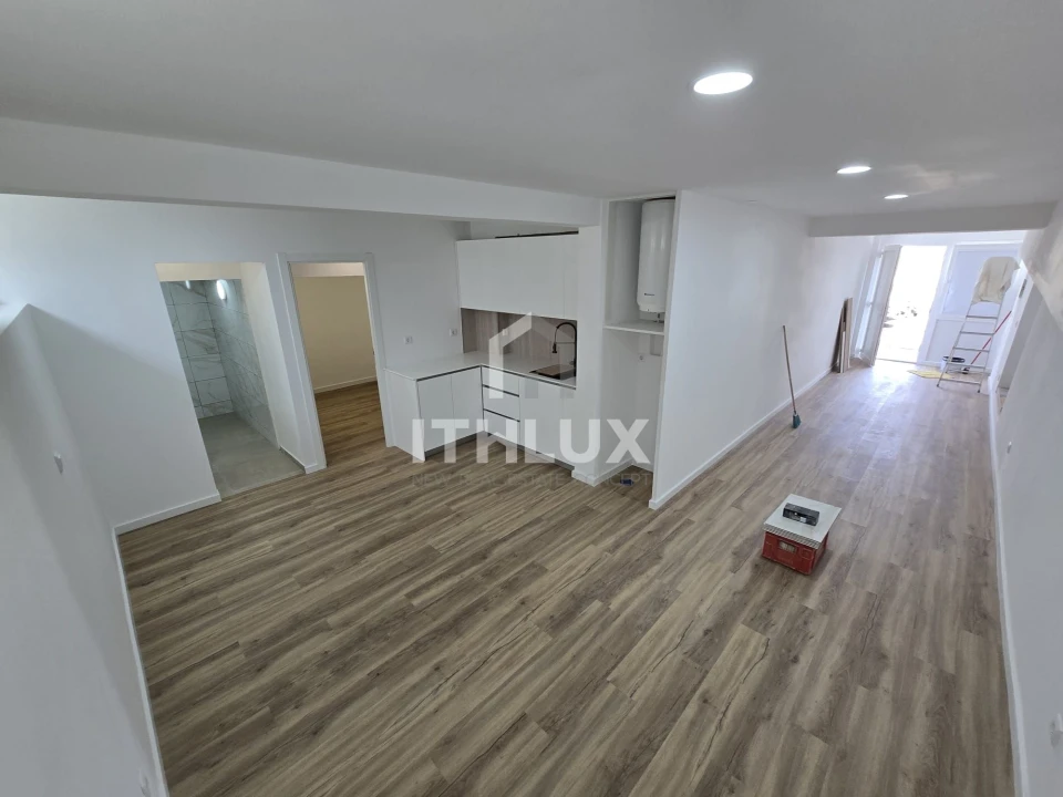 Garagem para Venda em Alto do Seixalinho, Santo André e Verderena Foto 1
