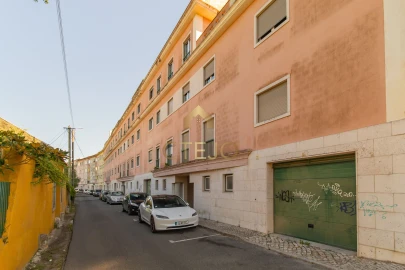 Apartamento T2 para Venda em Agualva e Mira-Sintra