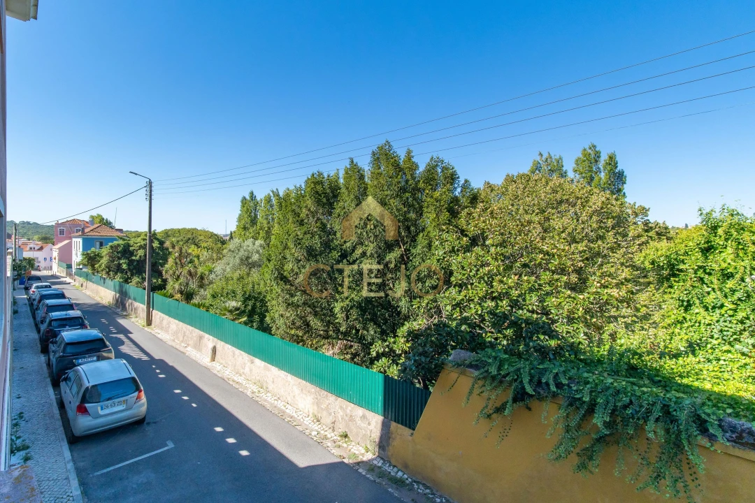 Apartamento T2 para Venda em Agualva e Mira-Sintra Foto 22