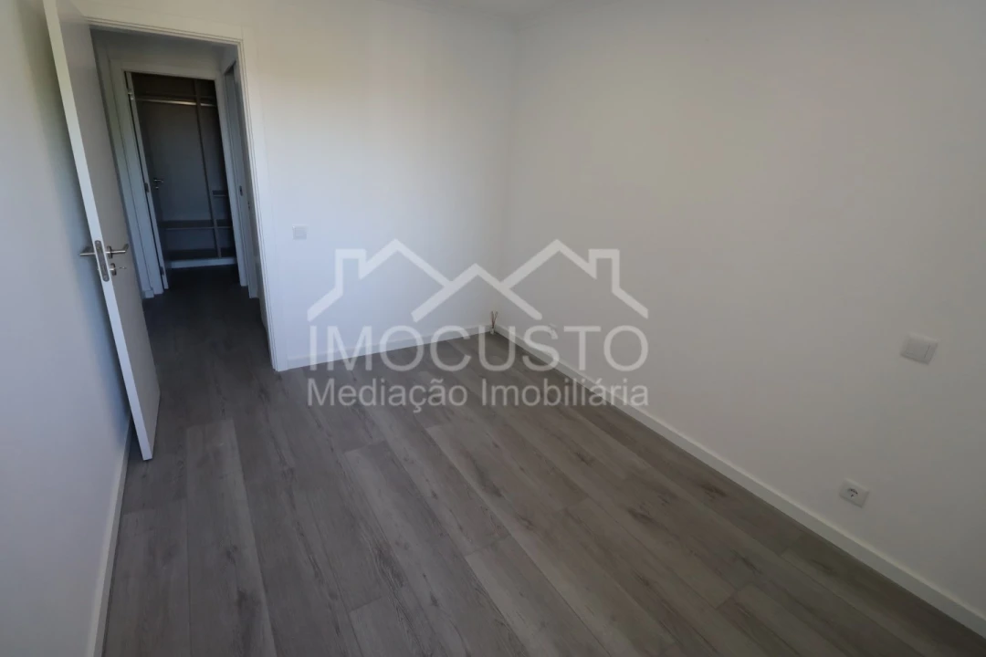 Moradia T2 para Venda em Monte Gordo Foto 7