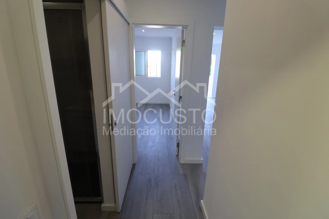 Moradia T2 para Venda em Monte Gordo Foto 11