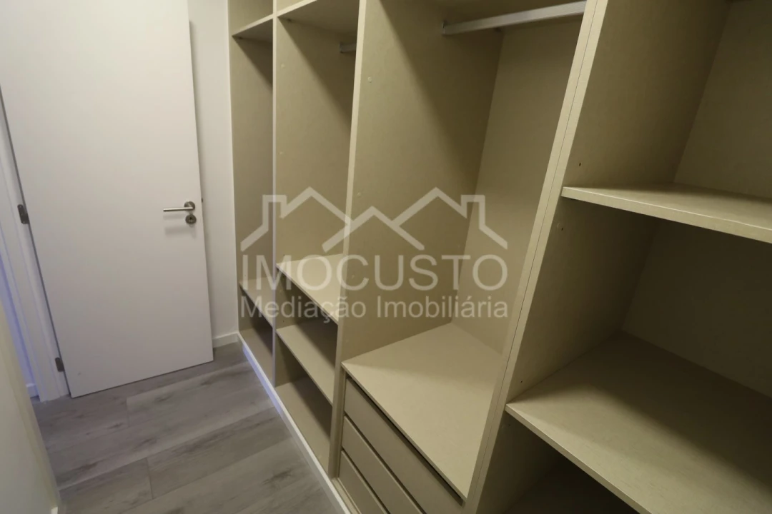 Moradia T2 para Venda em Monte Gordo Foto 13