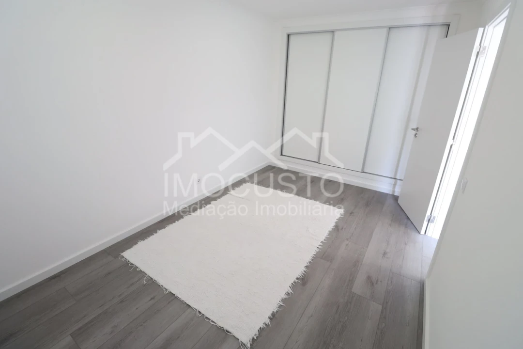 Moradia T2 para Venda em Monte Gordo Foto 14