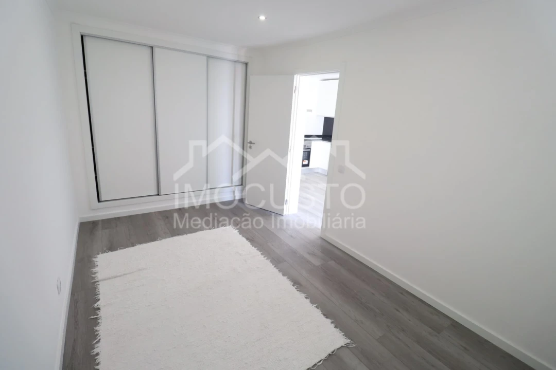 Moradia T2 para Venda em Monte Gordo Foto 15