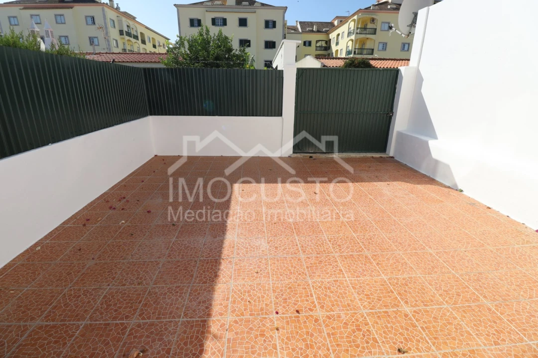 Moradia T2 para Venda em Monte Gordo Foto 20