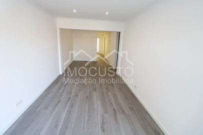 Moradia T2 para Venda em Monte Gordo