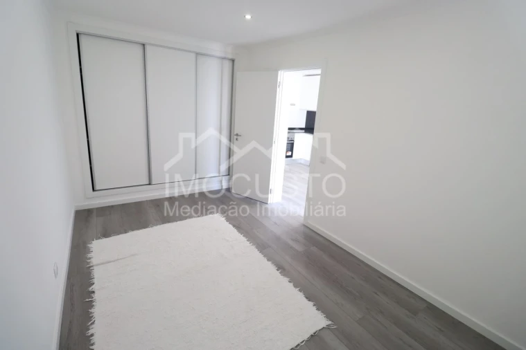 Moradia T2 para Venda em Monte Gordo Foto 15