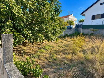 Terreno para Venda em Santa Iria de Azoia, São João da Talha e Bobadela