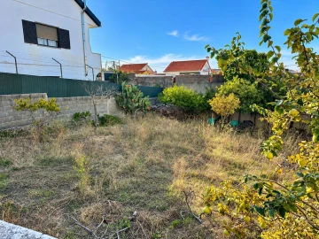 Terreno para Venda em Santa Iria de Azoia, São João da Talha e Bobadela