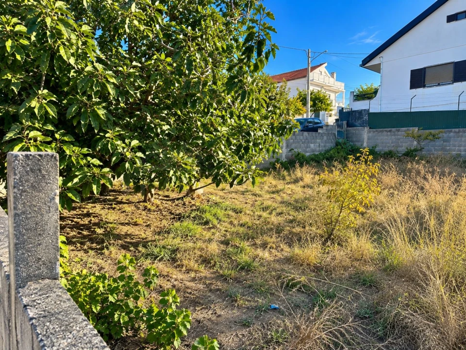 Terreno para Venda em Santa Iria de Azoia, São João da Talha e Bobadela Foto 9
