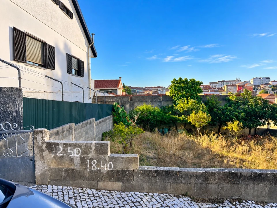 Terreno para Venda em Santa Iria de Azoia, São João da Talha e Bobadela Foto 10