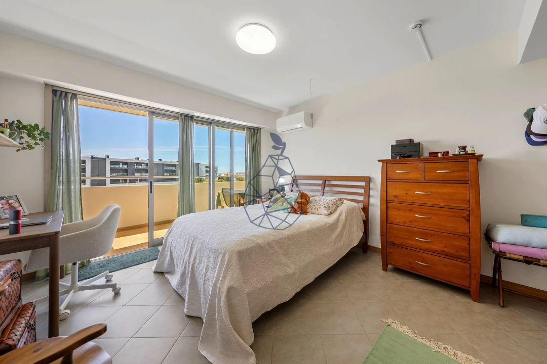 Apartamento T2 para Venda em Portimão Foto 10