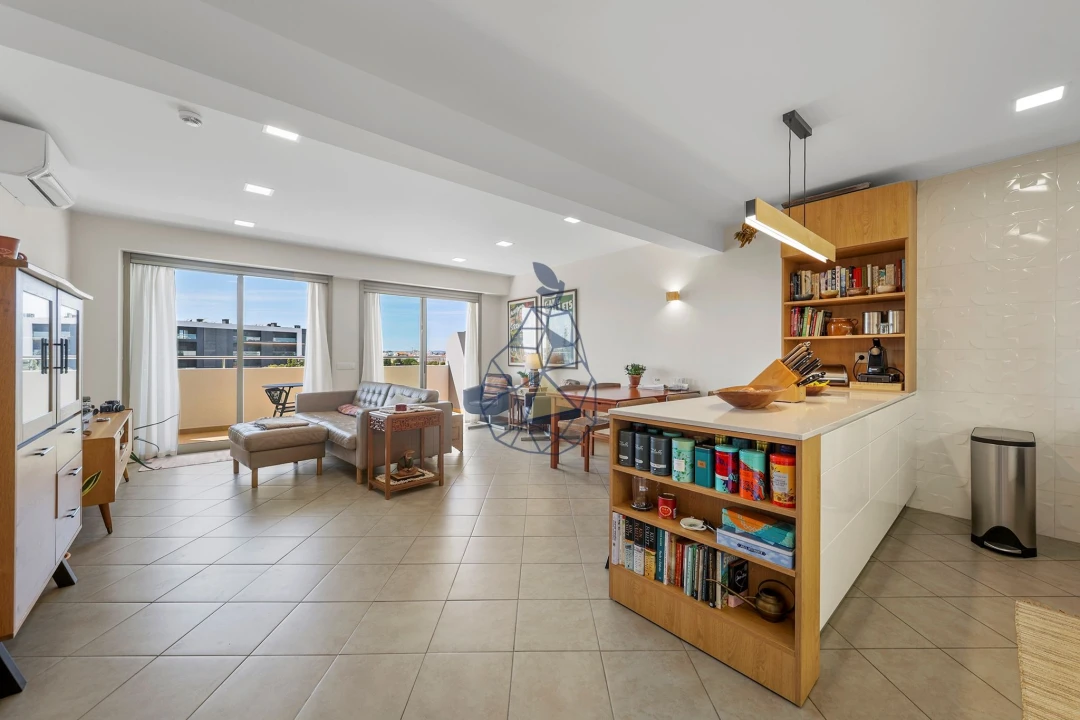 Apartamento T2 para Venda em Portimão Foto 2