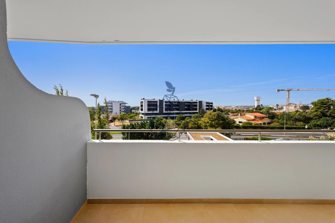 Apartamento T2 para Venda em Portimão Foto 11