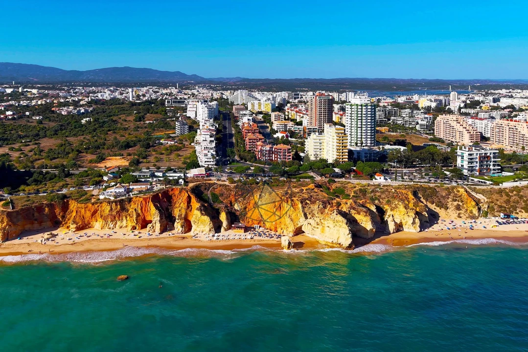 Apartamento T2 para Venda em Portimão Foto 61