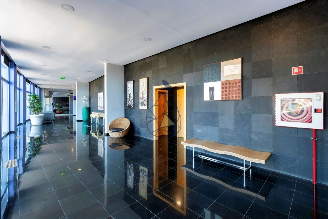 Apartamento T2 para Venda em Portimão Foto 38