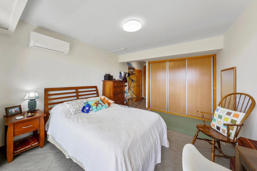 Apartamento T2 para Venda em Portimão Foto 15