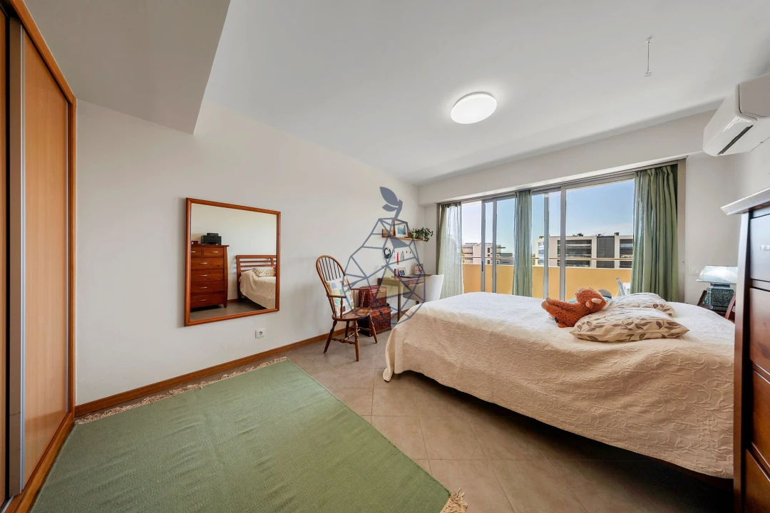Apartamento T2 para Venda em Portimão Foto 9