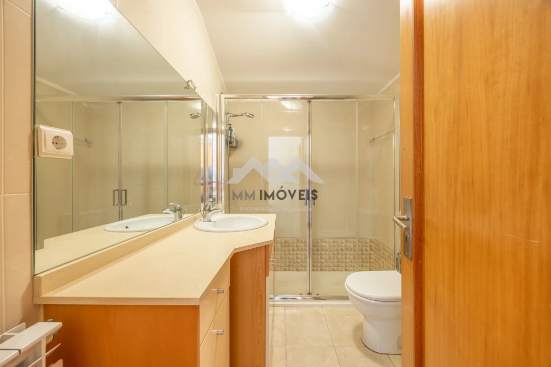 Apartamento T2 para Venda em Santa Marinha e São Pedro da Afurada Foto 30