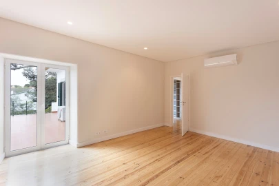 Apartamento T5 para Arrendamento em Cascais e Estoril