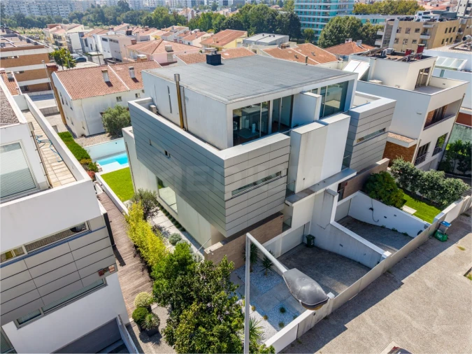 Moradia T4 para Venda em Cidade da Maia Foto 28