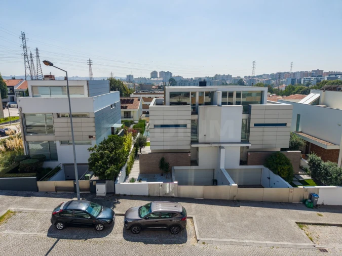Moradia T4 para Venda em Cidade da Maia Foto 29