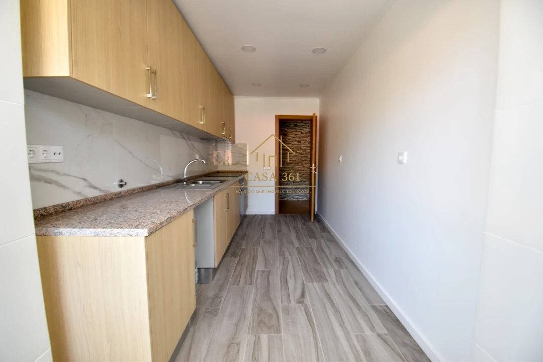 Apartamento T3 para Venda em Vila Franca de Xira Foto 5