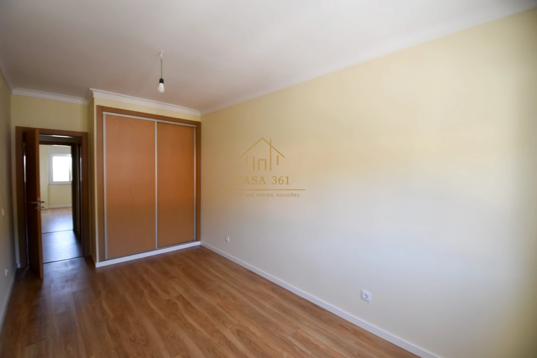 Apartamento T3 para Venda em Vila Franca de Xira Foto 31
