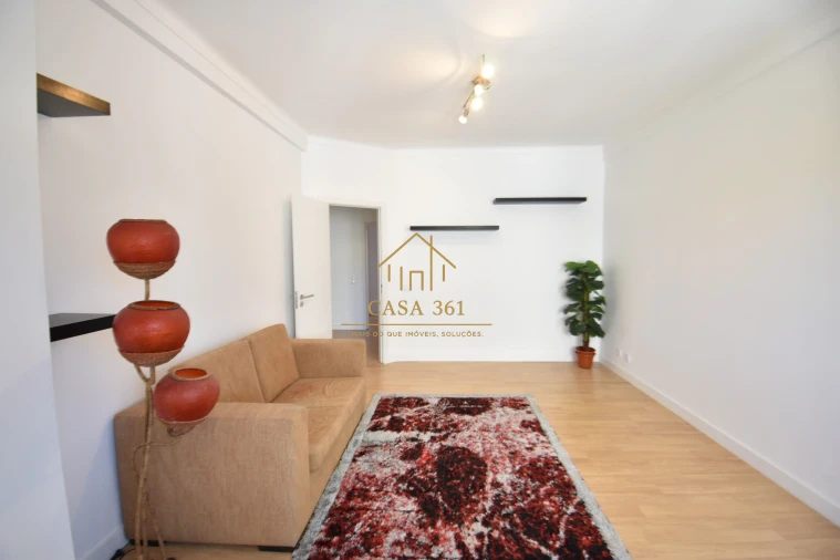 Apartamento T2 para Venda em Vila Franca de Xira Foto 7