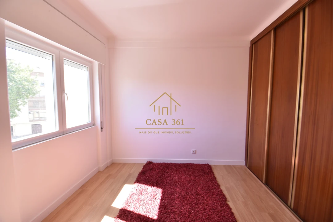 Apartamento T2 para Venda em Vila Franca de Xira Foto 19