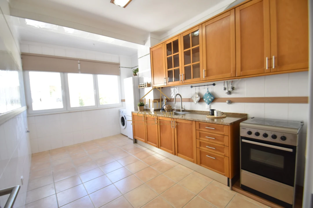 Apartamento T2 para Venda em Vila Franca de Xira Foto 2