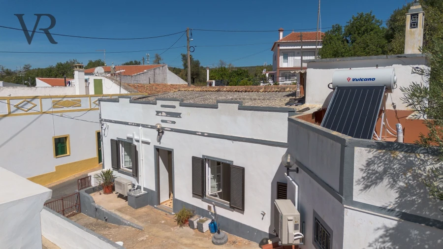 Moradia T2 para Venda em Alte Foto 24
