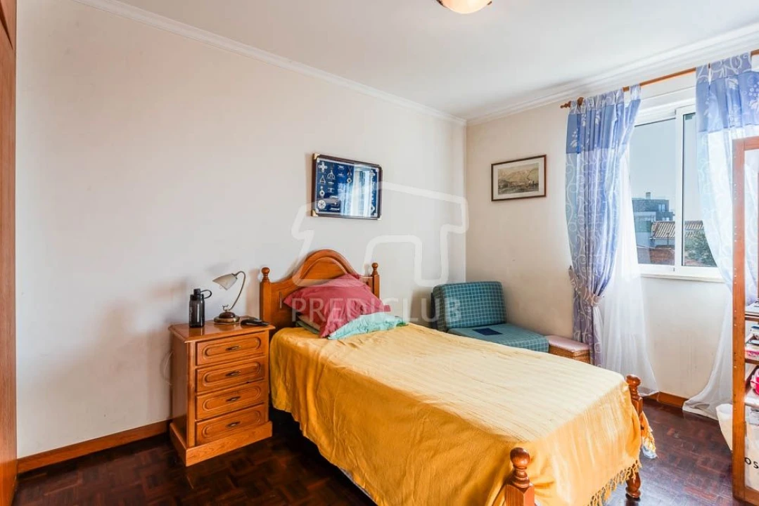 Apartamento T3 para Venda em Santo Antonio Foto 6