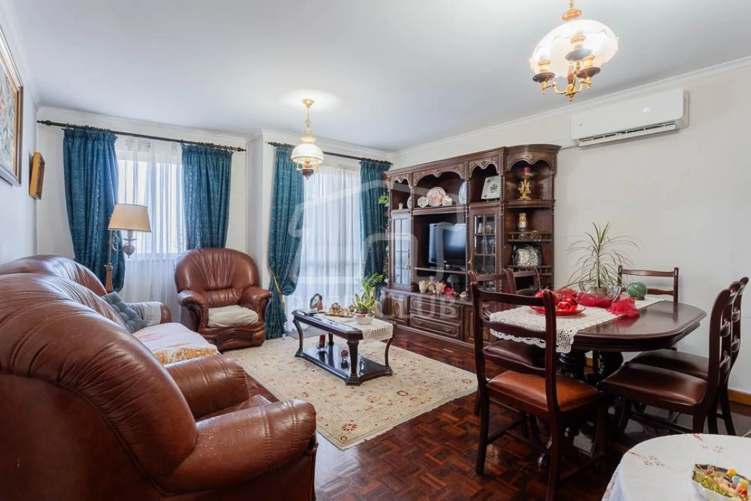 Apartamento T3 para Venda em Santo Antonio Foto 2