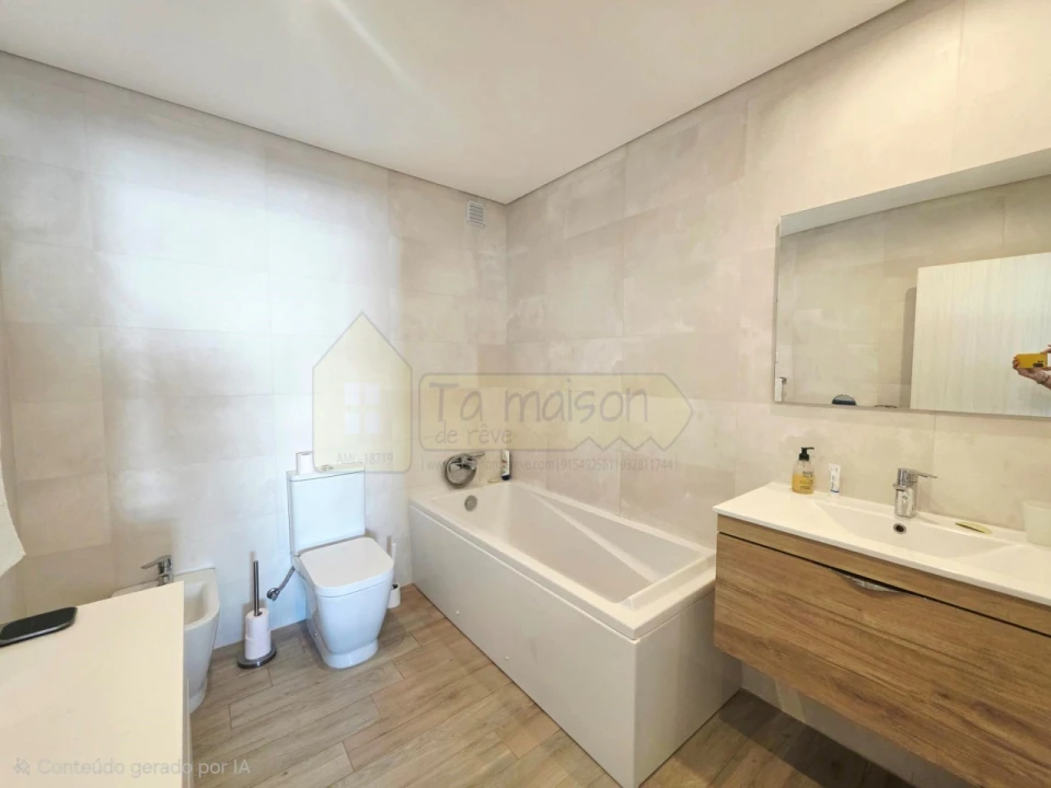 Apartamento T2 para Venda em Olhão Foto 13
