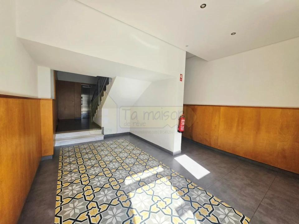 Apartamento T2 para Venda em Olhão Foto 21